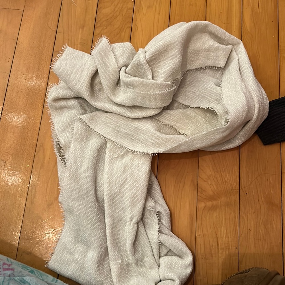 White infinity scarf
